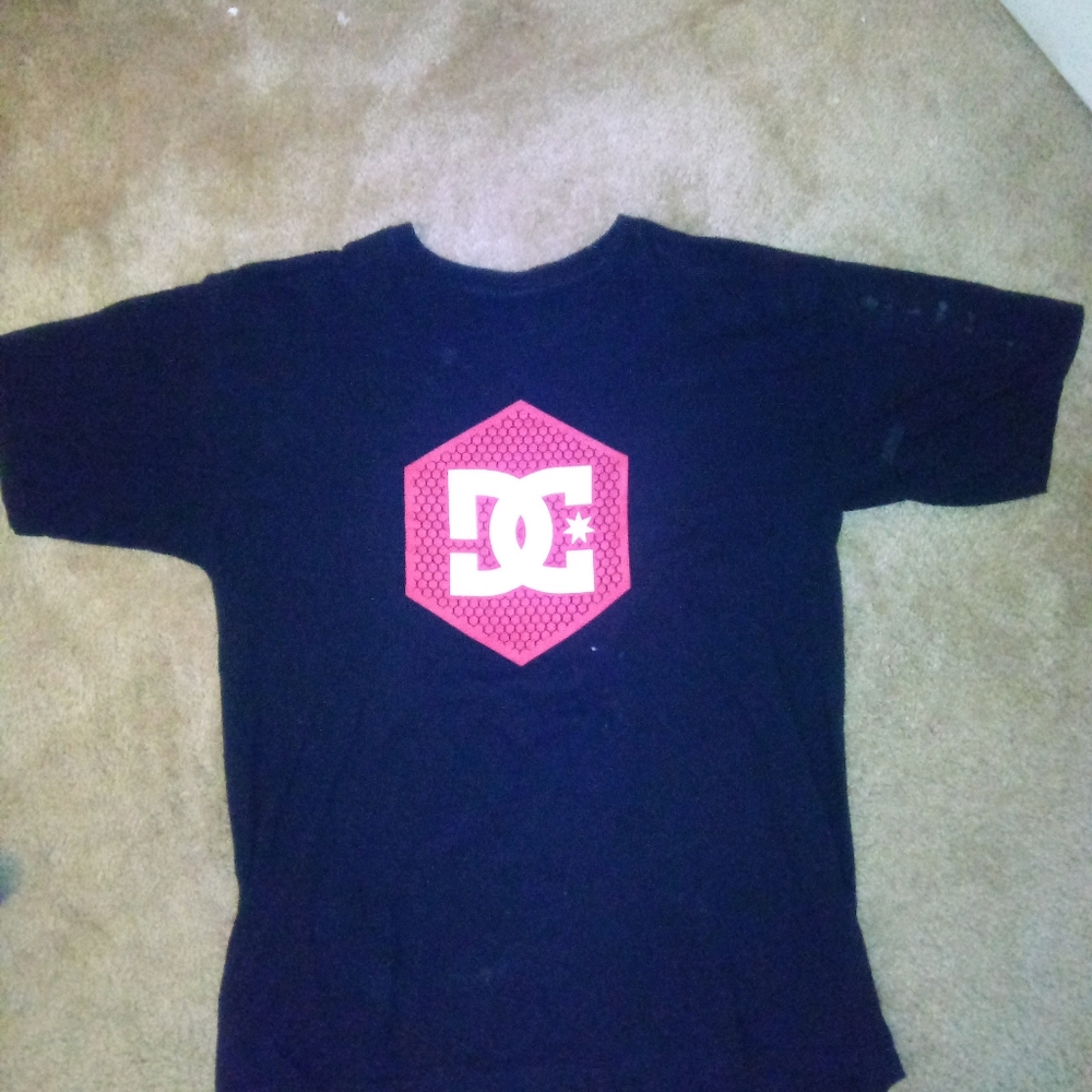 Large Black 'DC' shirt Top quality